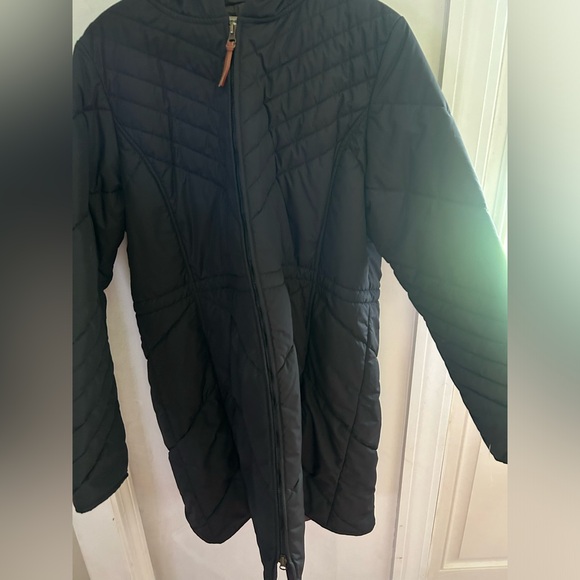 Woolrich Jackets & Blazers - Woolrich womens size XXL hooded zip up pufferknee length coat.
All polyester.